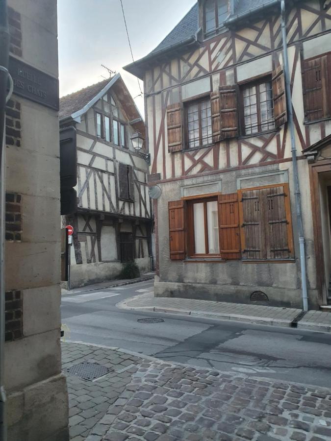 Le Logis Du Clocher トロワ エクステリア 写真